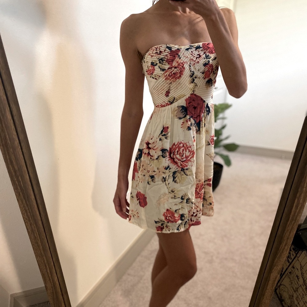 UO’s Kimchi Blue Strapless Floral Dress